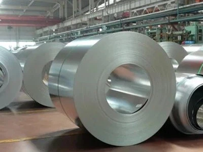 لماذا 316 أغلى من 304؟